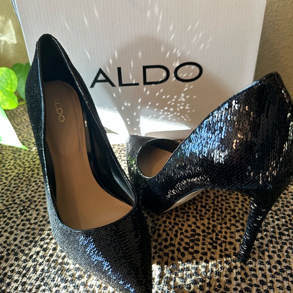 BLACK SEQUIN HEELS - Picture 4 of 10